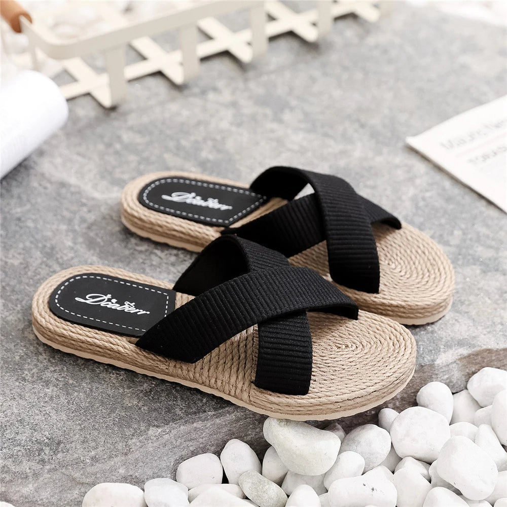 Clara — Sandalias Planas de Verano